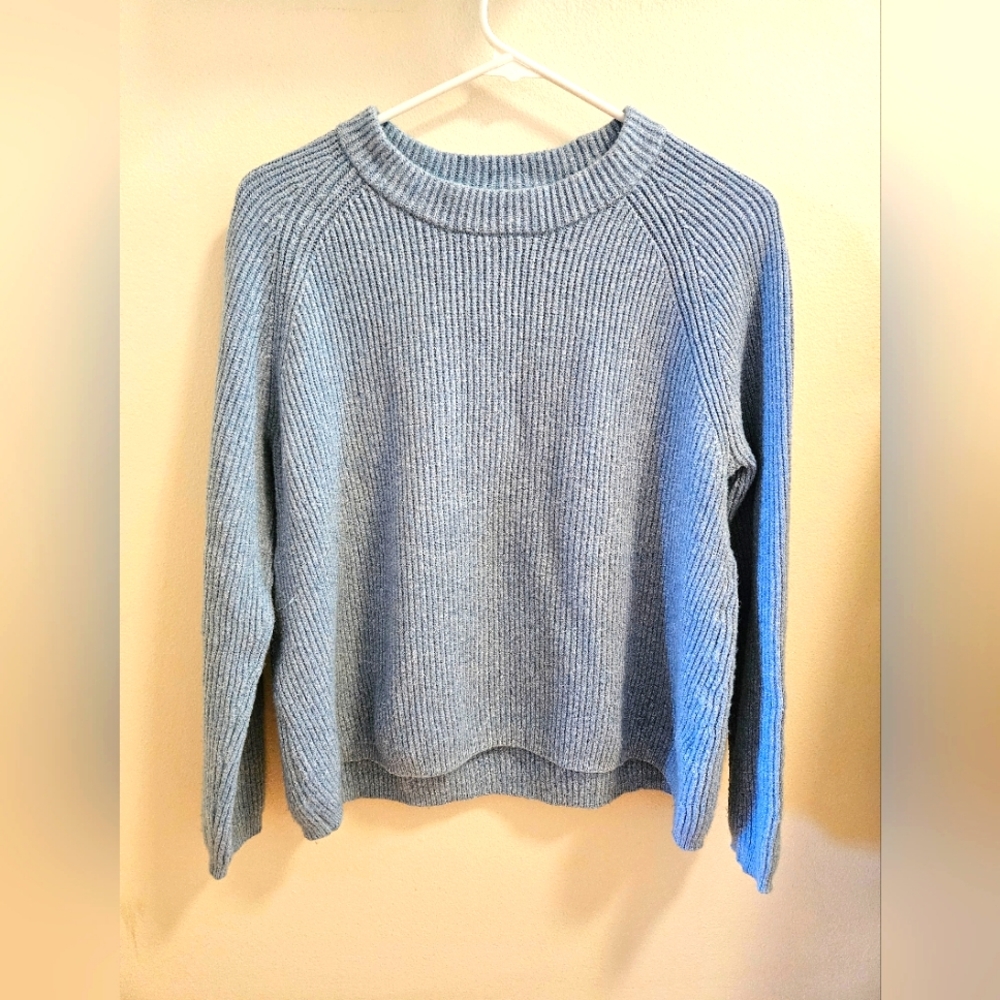 Tahari light blue sweater